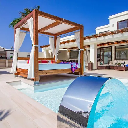 Villa Anyaval *
